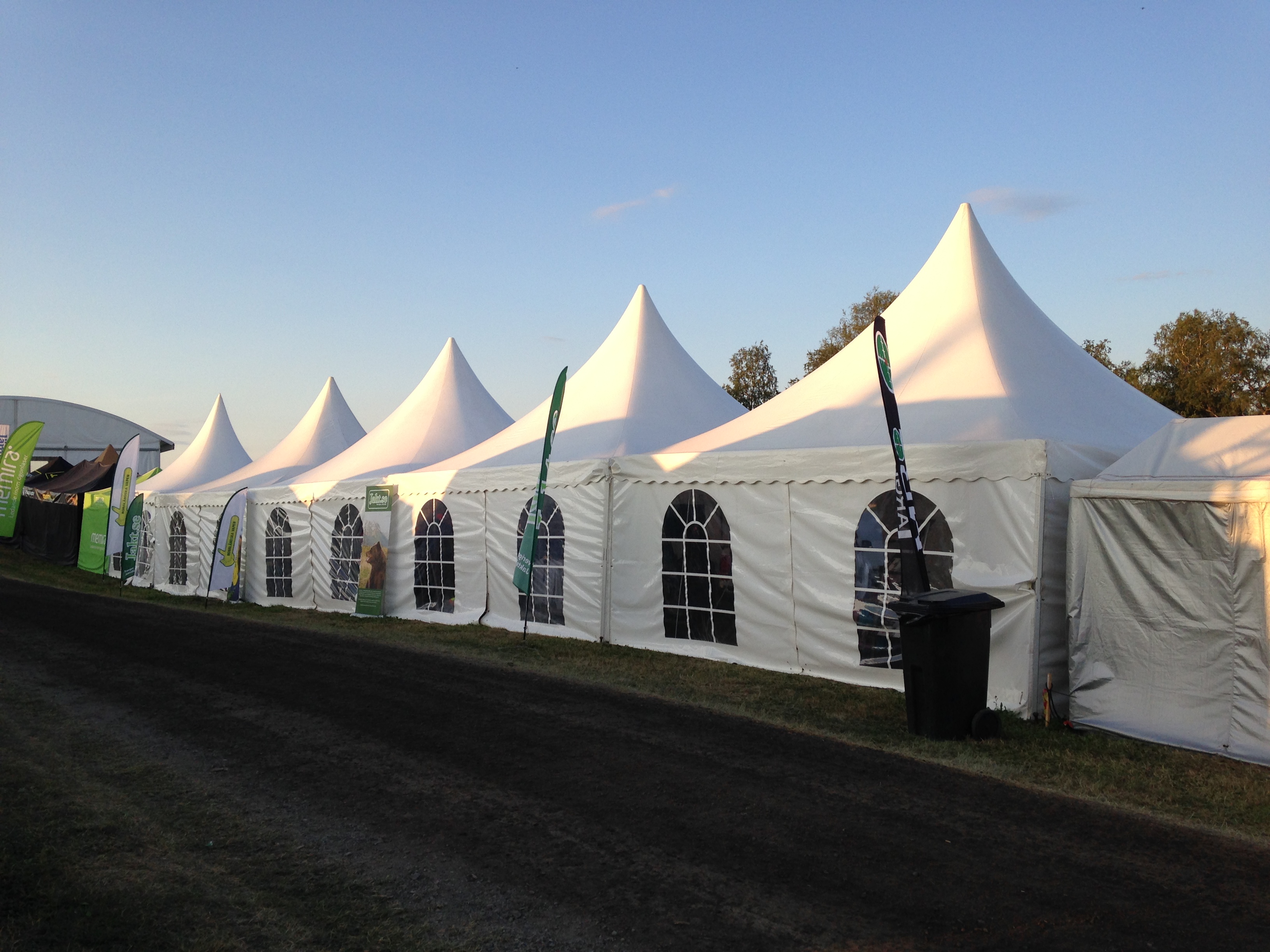Topptält Partytält | Extrem Events i Östersund Topptält Partytält | Extrem Events i Östersund